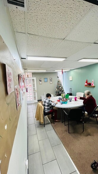 More Photos Of 302 S Collins St, Plant City General Retail For Sale