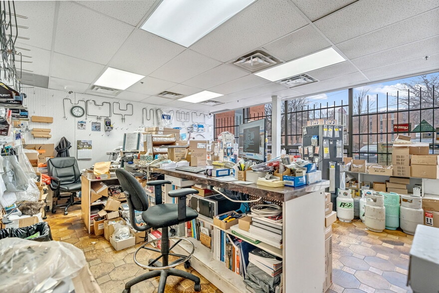 More Photos Of 750 Oakdale Rd, Toronto Flex For Sale