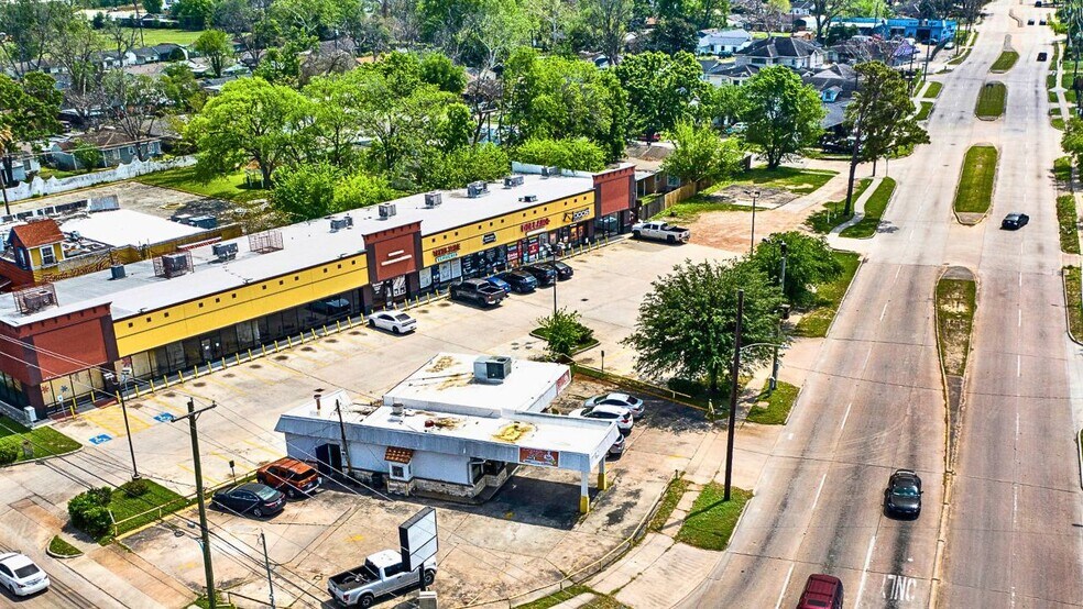 Primary Photo Of 9322 Fulton St, Houston Restaurant For Sale