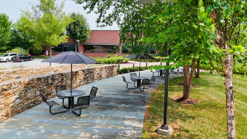 Primary Photo Of 411 Eagleview Blvd, Exton Office For Lease