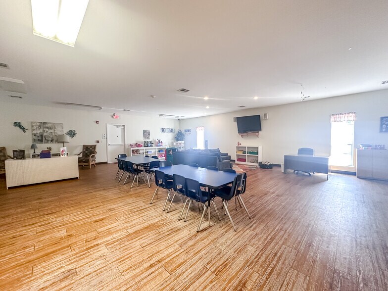 More Photos Of 710 W Broadway St, Collinsville Daycare Center For Sale