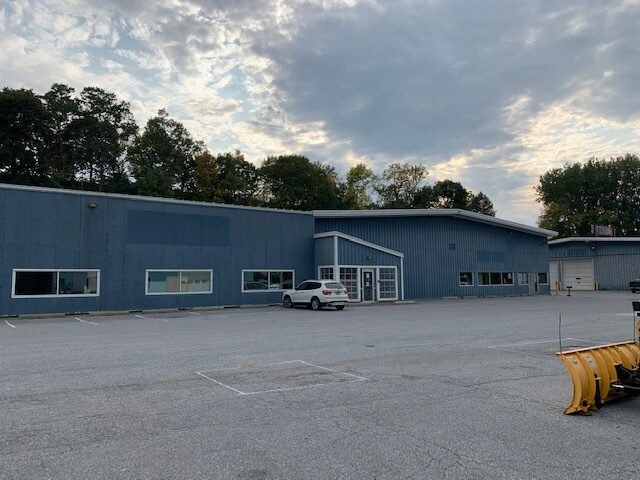 Primary Photo Of 557 Riverside Ave, Burlington Industrial For Sale