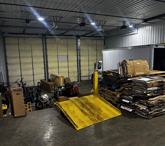 More Photos Of 2 Brewery Pl, Ipswich Distribution For Sale