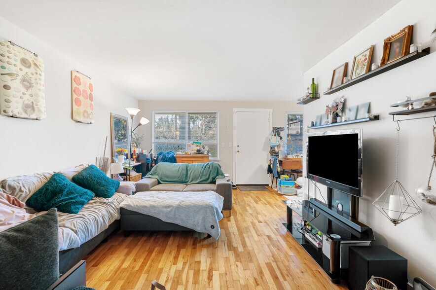 More Photos Of 19207 60th Ave W, Lynnwood Apartments For Sale