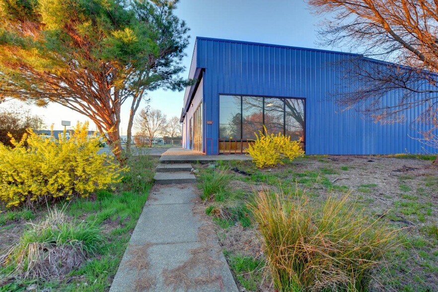 More Photos Of 2465 Avenue A, White City Freestanding For Sale