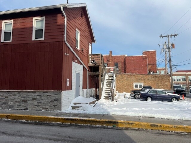 More Photos Of 100-104 N Main St, Crown Point Storefront Retail Residential For Sale