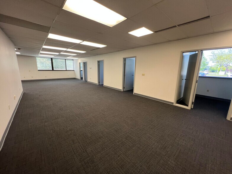 More Photos Of 250 International Dr, Buffalo Office For Sale