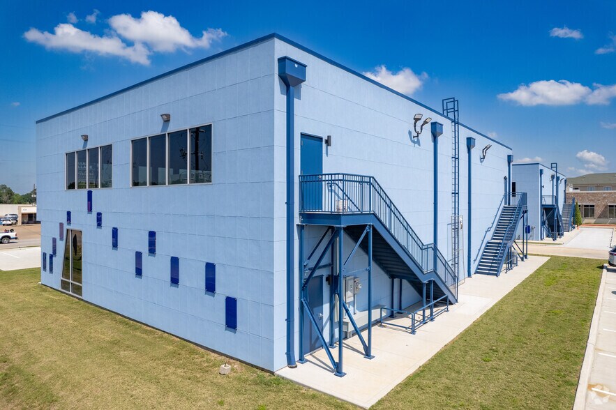 More Photos Of 31390 FM 2920, Waller Office For Lease