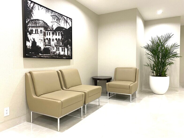 More Photos Of 2101 NW Corporate Blvd, Boca Raton Office For Lease