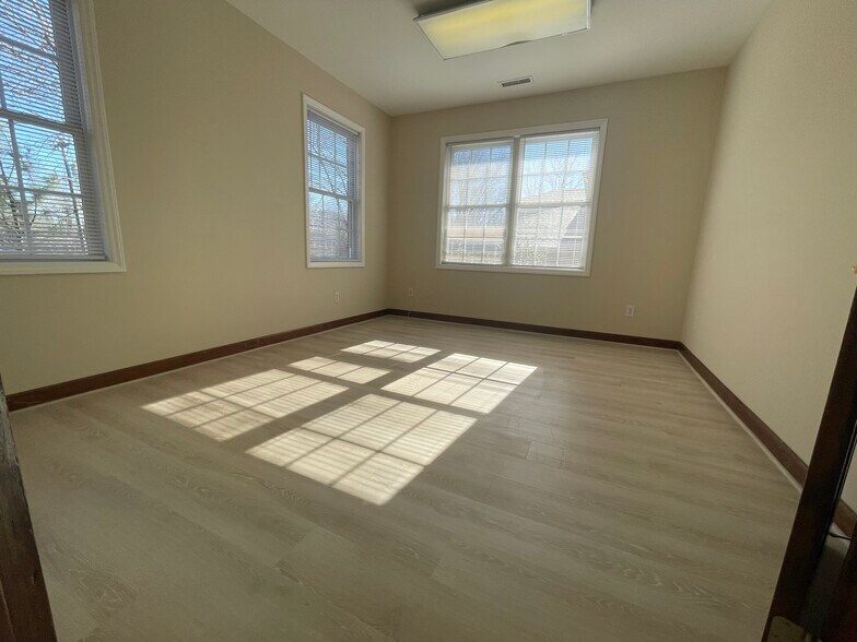 More Photos Of 6 Consultant Pl, Durham Office For Lease