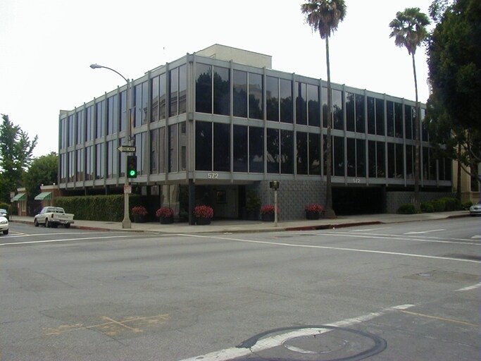 More Photos Of 572 E Green St, Pasadena Office For Lease