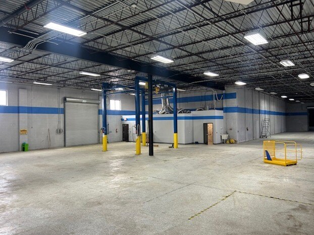 More Photos Of 356-362 Getty Ave, Clifton Warehouse For Lease