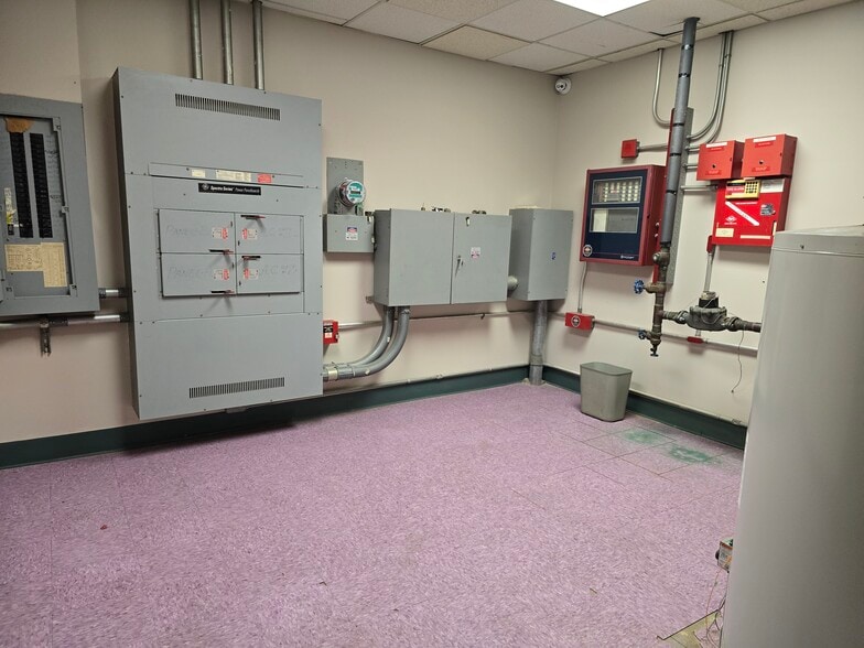 More Photos Of 6202 16th Ave, Brooklyn Rehabilitation Center For Lease