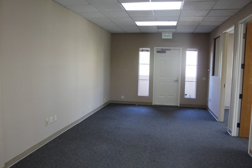 More Photos Of 26391 Crown Valley Pky, Mission Viejo Office For Lease