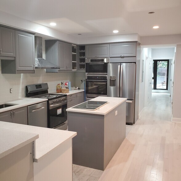 More Photos Of 335-337 W 55th St, New York Apartments For Sale