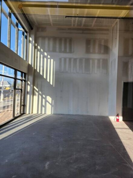More Photos Of 2320 Central Ave SW, Albuquerque Apartments For Lease