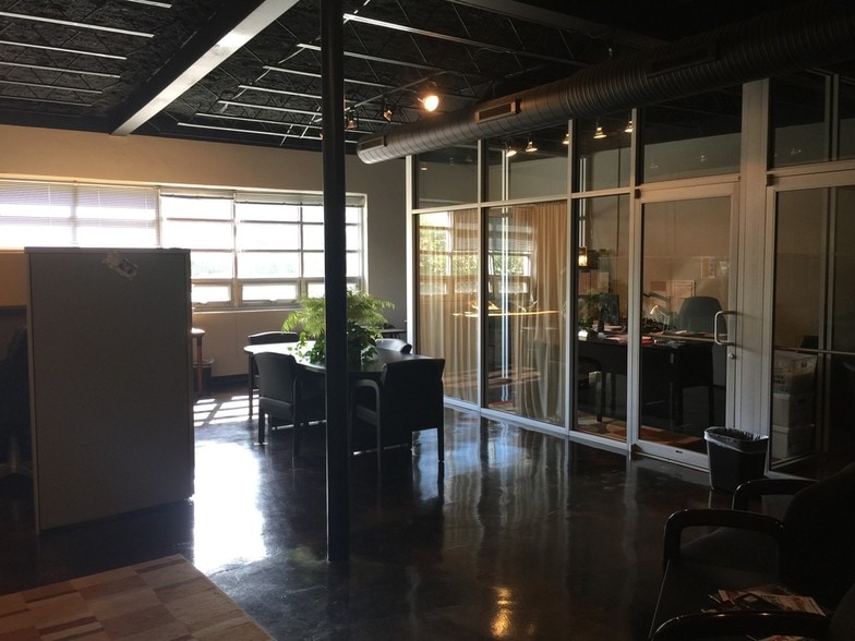 More Photos Of 392-394 Meeting St, Charleston Office For Sale