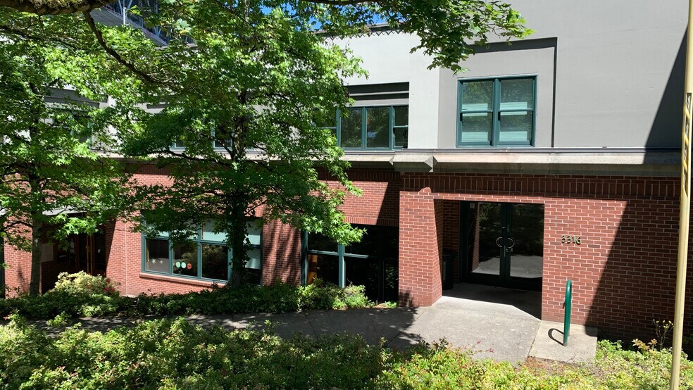 More Photos Of 3316 Fuhrman Ave E, Seattle Office For Lease