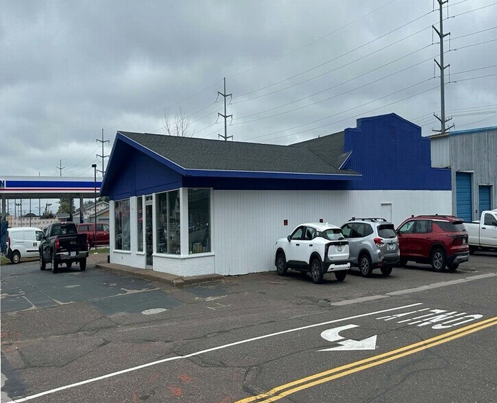 Primary Photo Of 15779 US Highway 63, Hayward Freestanding For Sale