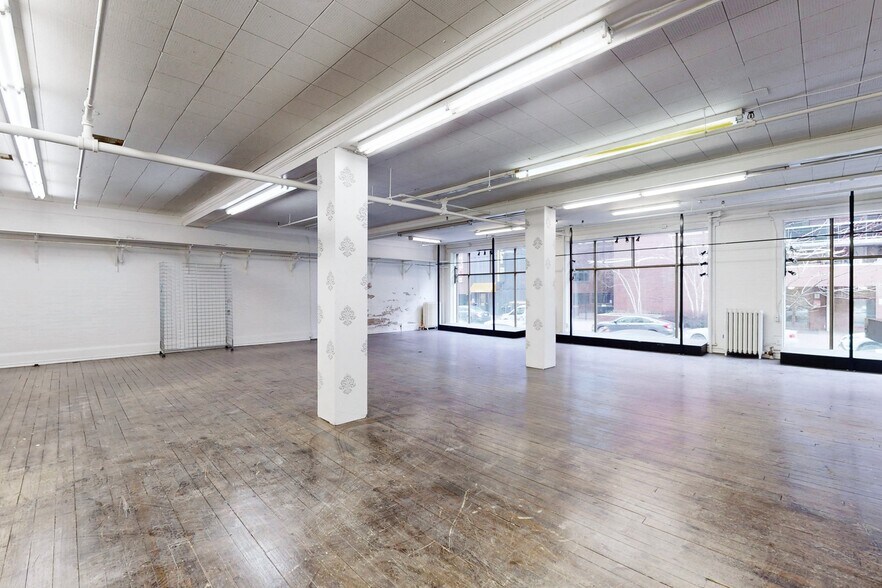 More Photos Of 10-14 Mccaul St, Toronto Office For Sale