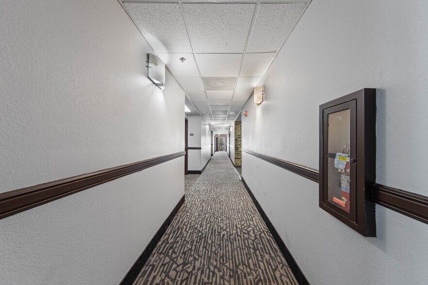 More Photos Of 901 Padre Blvd, South Padre Island Hotel For Sale
