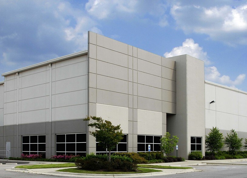 More Photos Of 710 Venture Dr, Southaven Warehouse For Lease