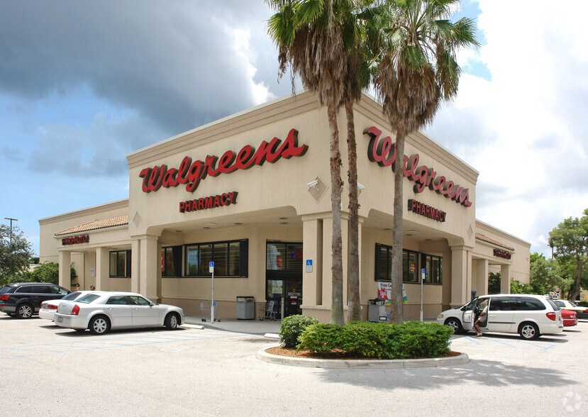 More Photos Of 2050 45th St, West Palm Beach Drugstore For Sale