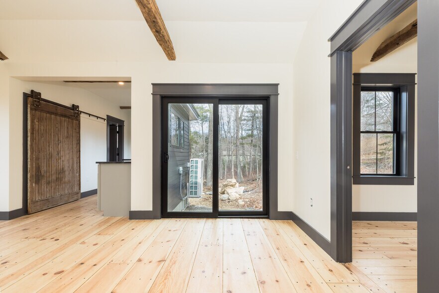 More Photos Of 22 Pioneer Rd, Rye Office Residential For Sale