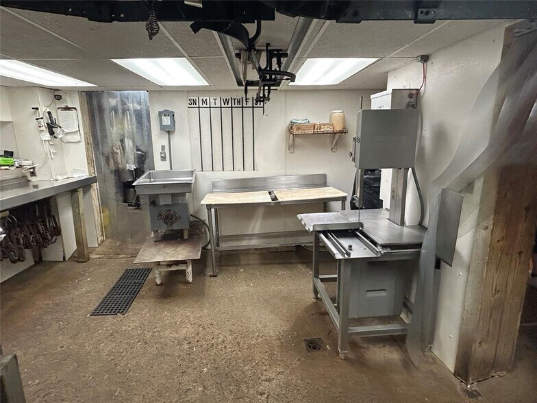More Photos Of 13087 Main st, Titusville Storefront Retail Residential For Sale