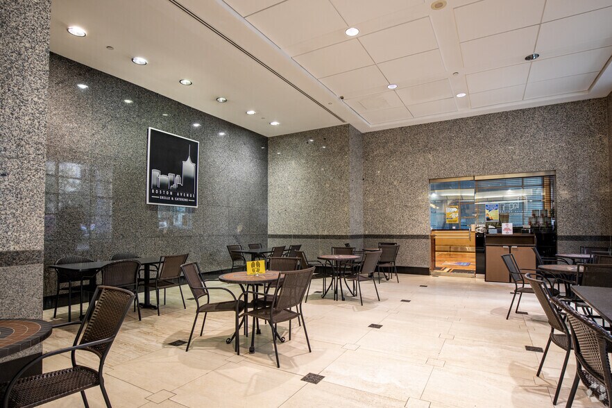 More Photos Of 15 E 5th St, Tulsa Office For Lease