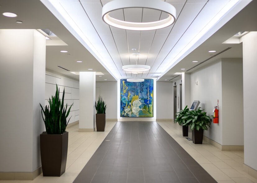 More Photos Of 100 E Pine St, Orlando Coworking Space