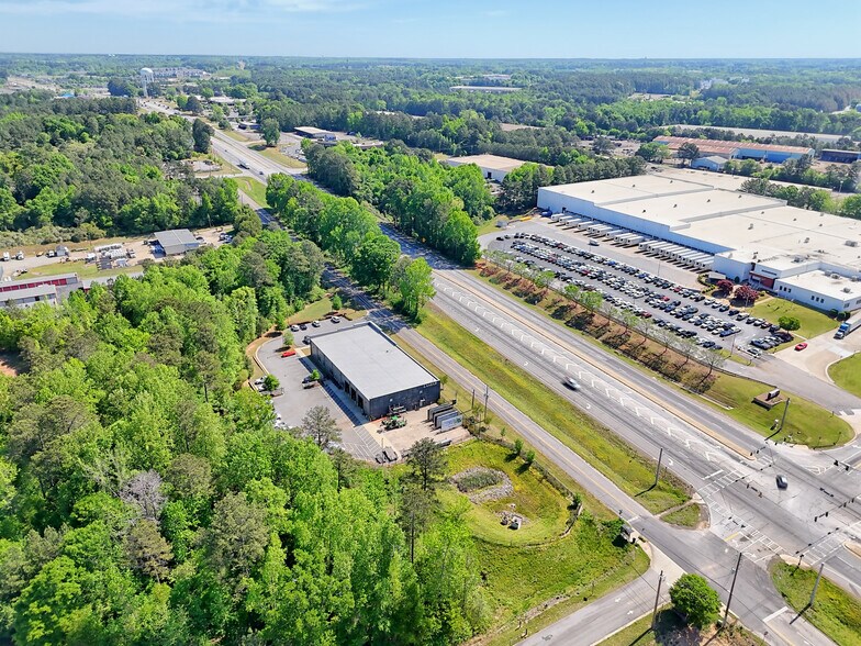 More Photos Of 241 Collins Industrial Blvd, Athens Light Distribution For Sale