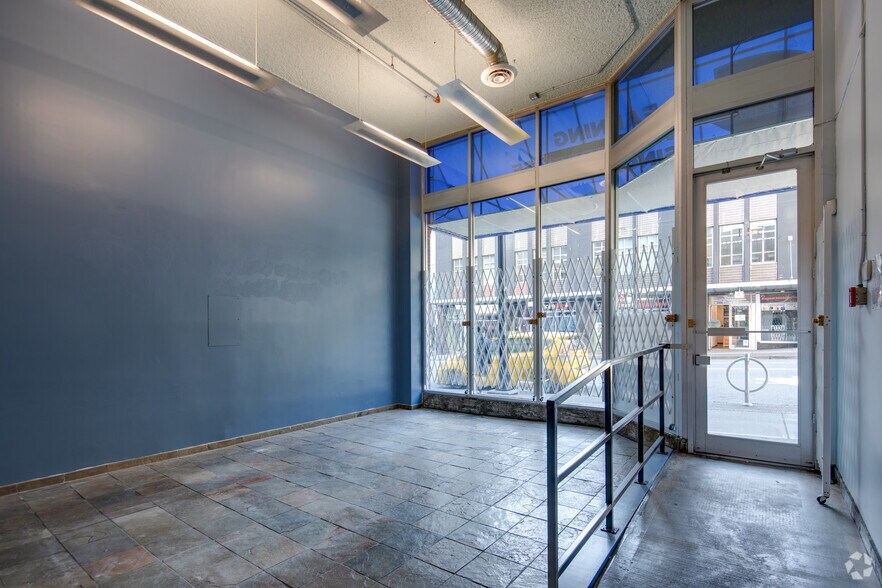More Photos Of 541-547 Seymour St, Vancouver Storefront Retail Office For Lease