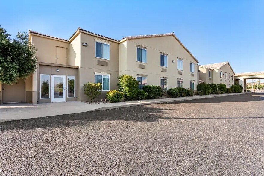 More Photos Of 2205 N Date St, Truth Or Consequences Hotel For Sale