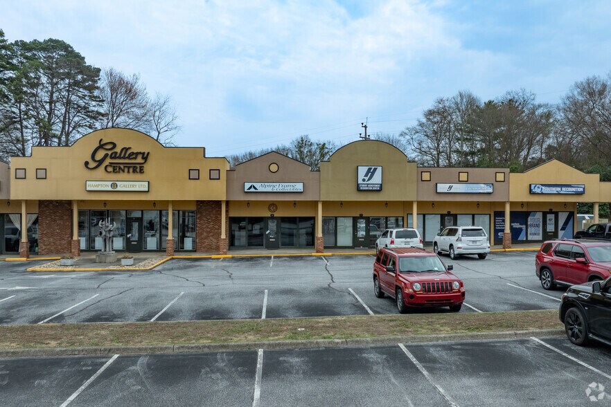 More Photos Of 3110 Wade Hampton Blvd, Taylors Storefront For Sale