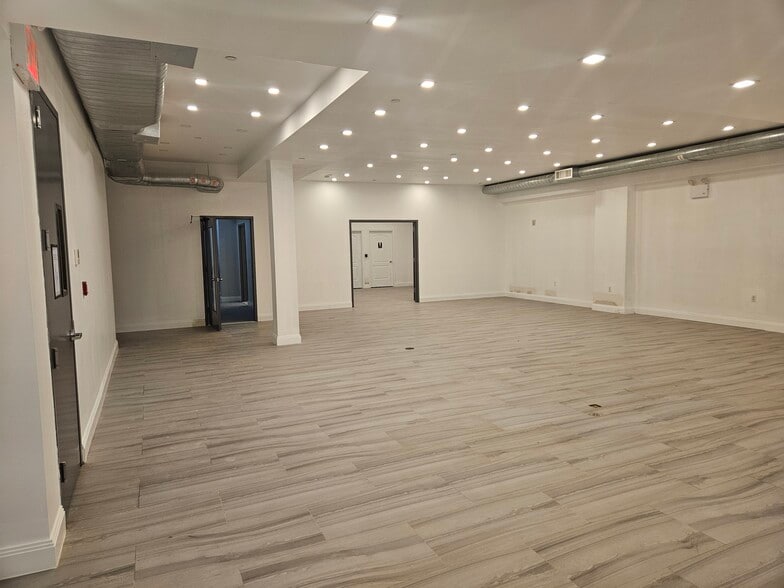 More Photos Of 1025 Pacific St, Brooklyn Loft Creative Space For Lease