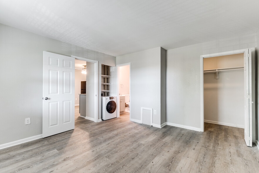 More Photos Of 37 Labrook Dr, Richmond Apartments For Sale