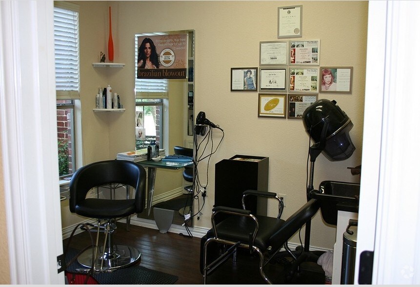 More Photos Of 3604 S Cooper St, Arlington Office For Lease