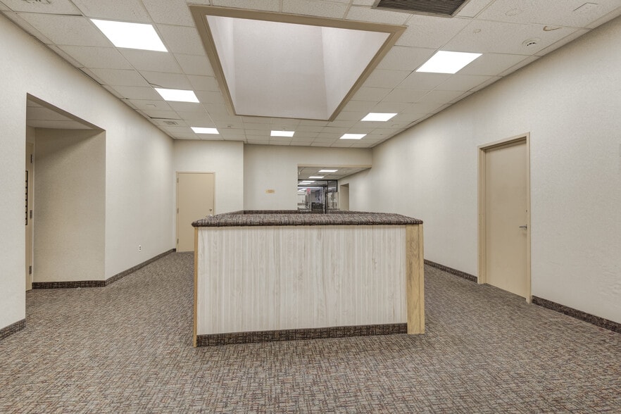 More Photos Of 1575 Hillside Ave, New Hyde Park Medical For Sale