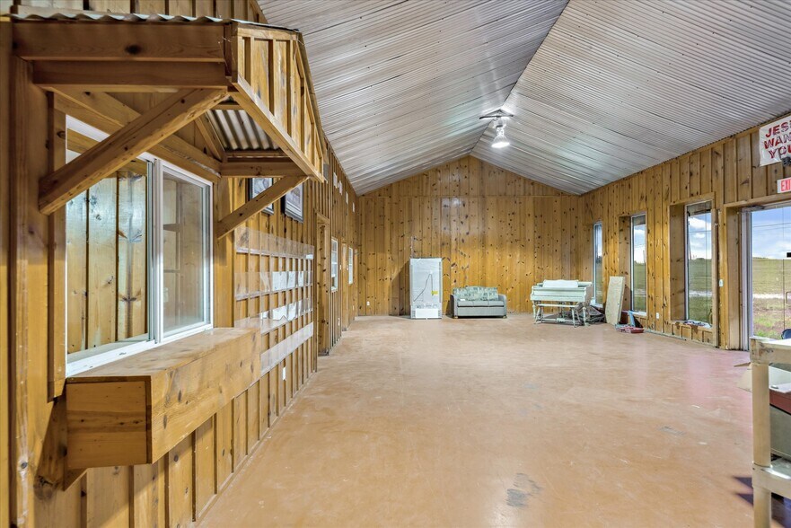 More Photos Of 21540 Interstate 20 & Hwy 64, Canton Warehouse For Sale