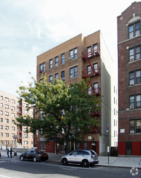 Primary Photo Of 3050 Grand Concourse, Bronx Apartments For Lease