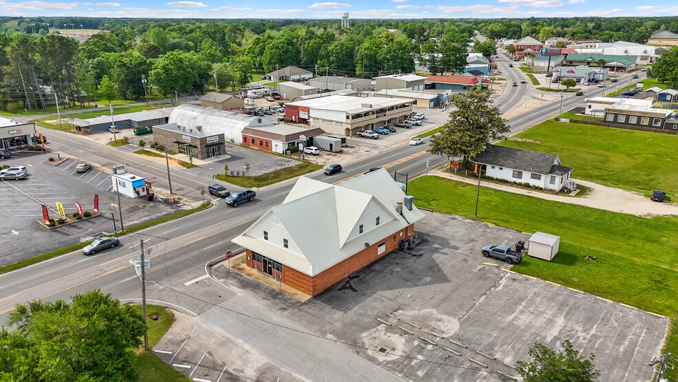Primary Photo Of 22272 State Highway 59, Robertsdale Restaurant For Sale