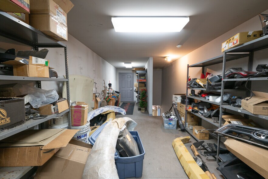 More Photos Of 2003 Route 209, Brodheadsville Auto Dealership For Sale