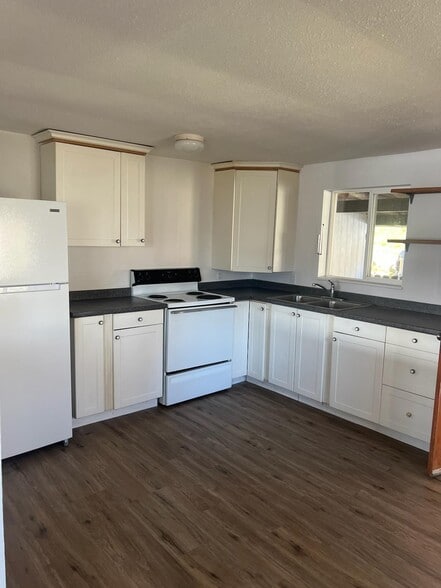 More Photos Of 63281 WA-14, Underwood Flex For Sale