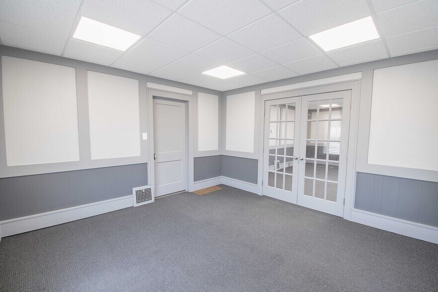 More Photos Of 8419 Cleveland Ave NW, North Canton Office Residential For Sale