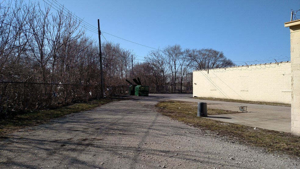 More Photos Of 17910 Van Dyke St, Detroit Manufacturing For Sale