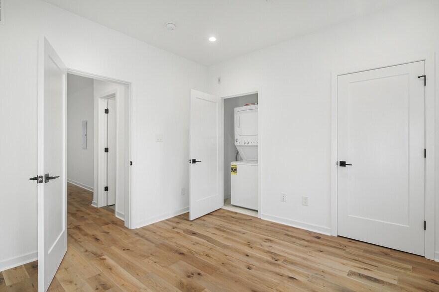 More Photos Of 1246 N Front St, Philadelphia Office For Sale