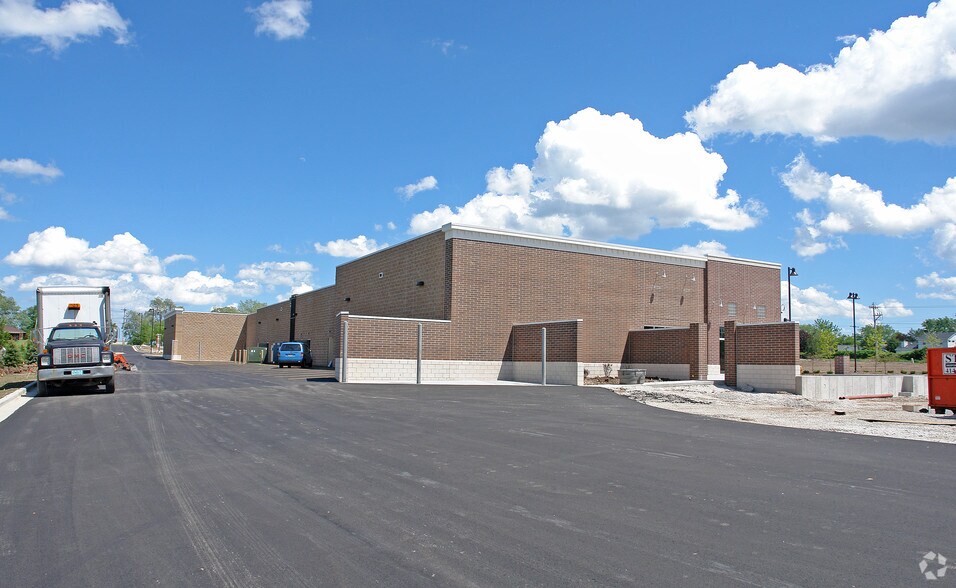 More Photos Of Silver Spring Dr @ Lilly Road, Menomonee Falls Unknown For Lease