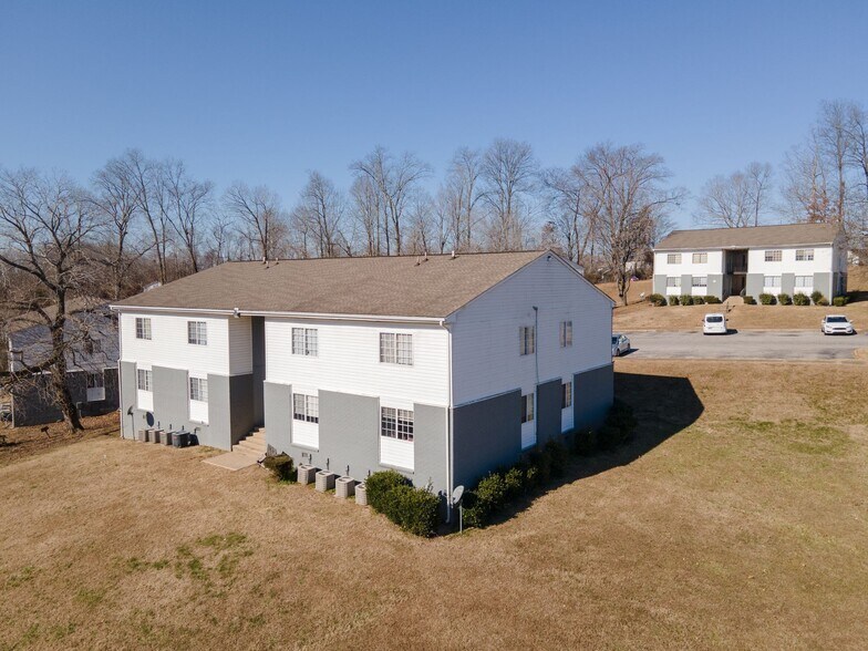 More Photos Of 1351 Avondale Dr, Clarksville Apartments For Sale