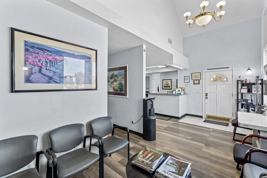 More Photos Of 235 W Noble Ave, Visalia Medical For Sale